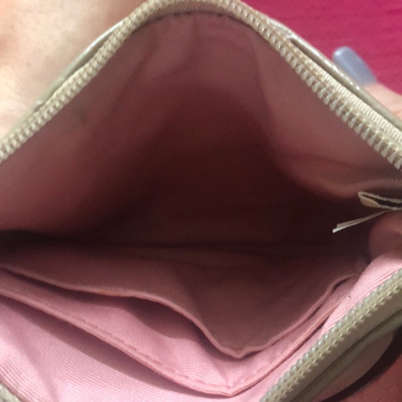 Pink  Coach Wristlet, corner zip. Great condition - Picture 3 of 4